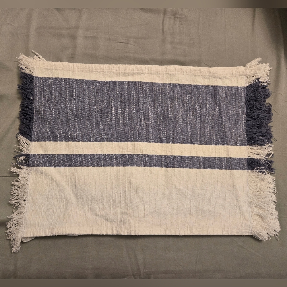 Set of 4 Bee & Willow placemats